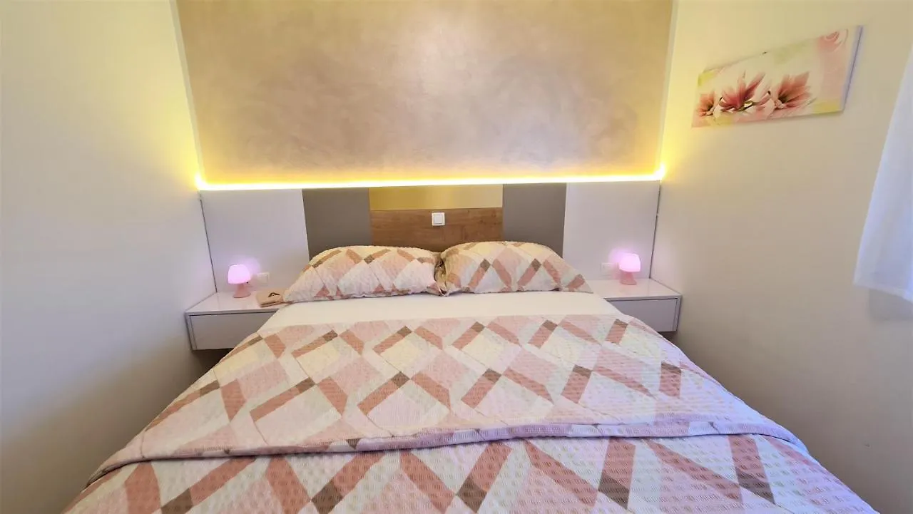 Apartment Karamarko Malinska