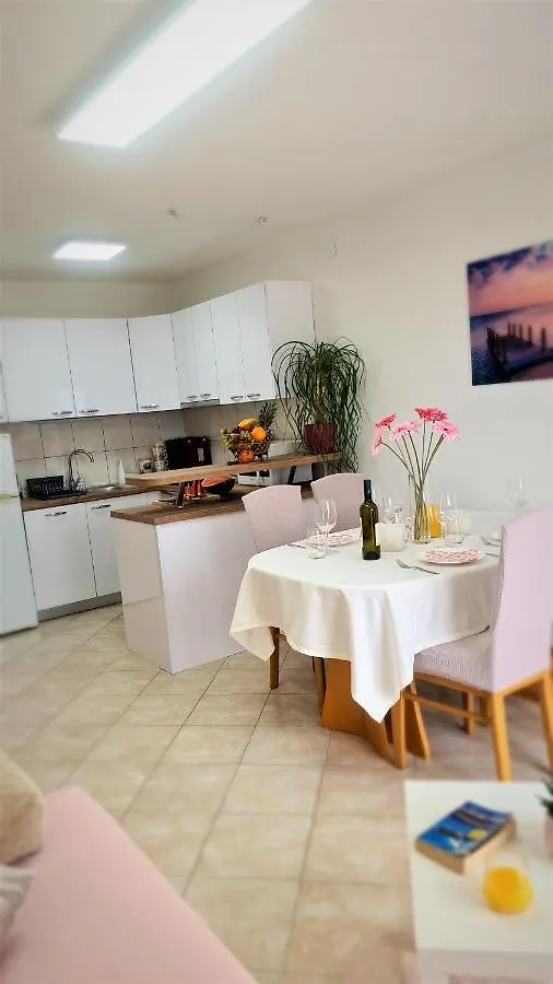Apartment Karamarko Malinska