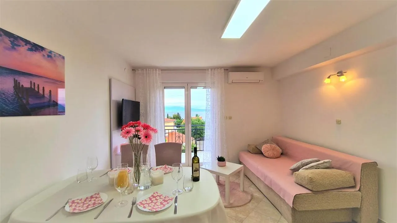 Apartment Karamarko Malinska