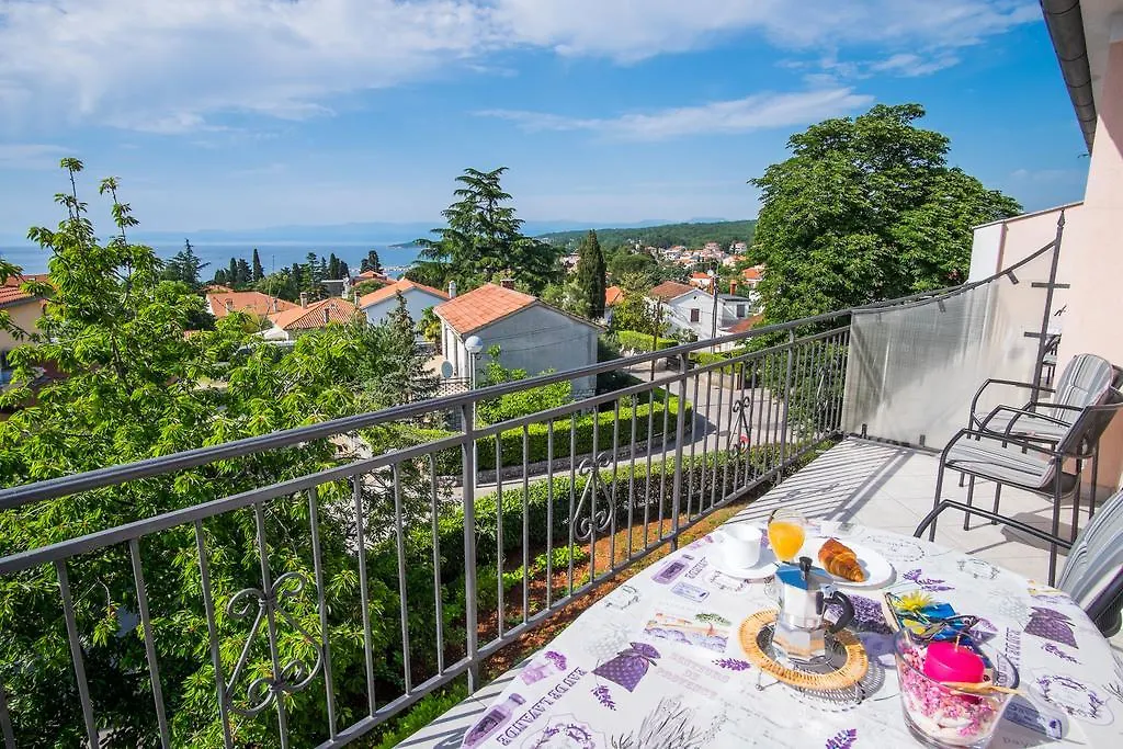 Apartment Karamarko Malinska